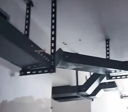 新密市委常委、政法委書記劉軍杰一行蒞臨榮盛科技集團調(diào)研指導(dǎo)